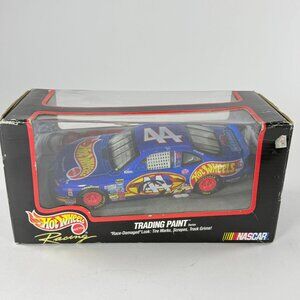 Vintage 1999 Kyle Petty #44 NASCAR Hot Wheels 1:24 Diecast Racing Car